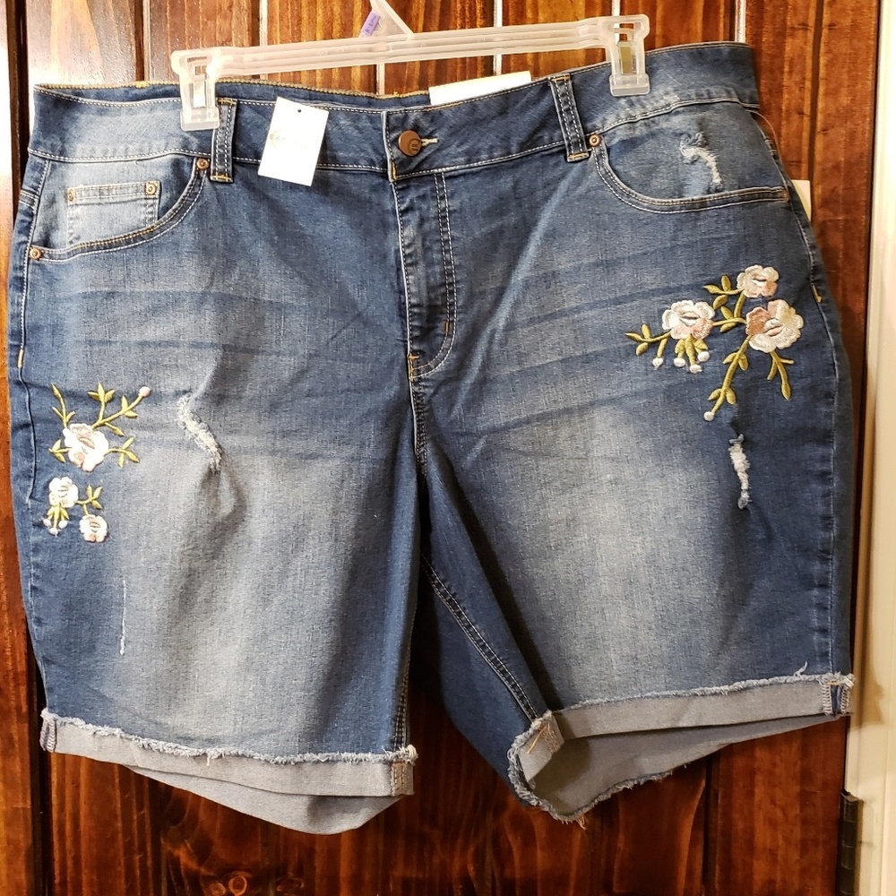 Cato Denim shorts size 24 women's plus